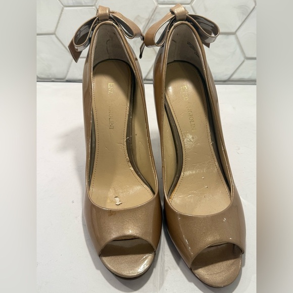 Enzo Angiolini Bow Back Champagne Gold Peep Toe Patent Leather Stilettos Sz 7.5 - Picture 4 of 10